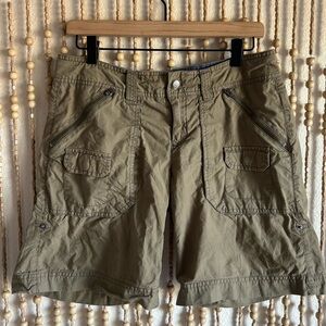 Athleta Khaki Green Cargo Gorpcore Hiking Outdoor Indie Athletic Cotton Shorts 8